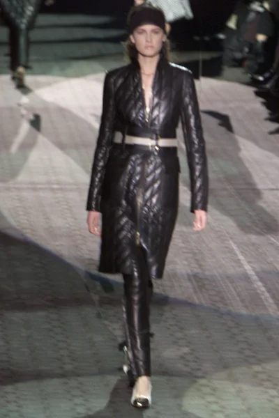 Look 14